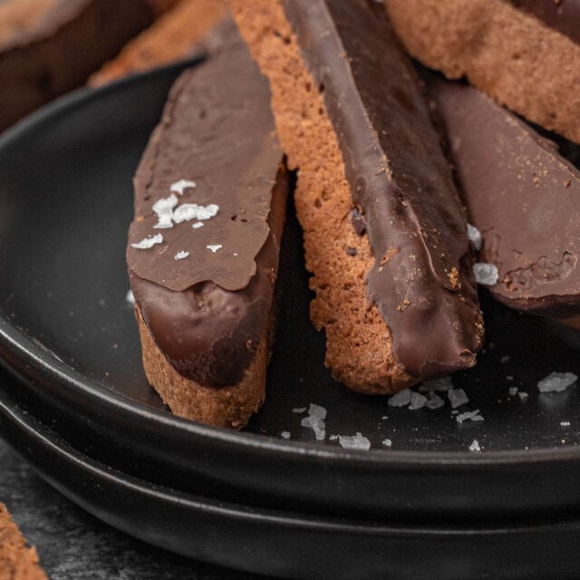 Triple Chocolate Biscotti Cookies on serving plate 1x1