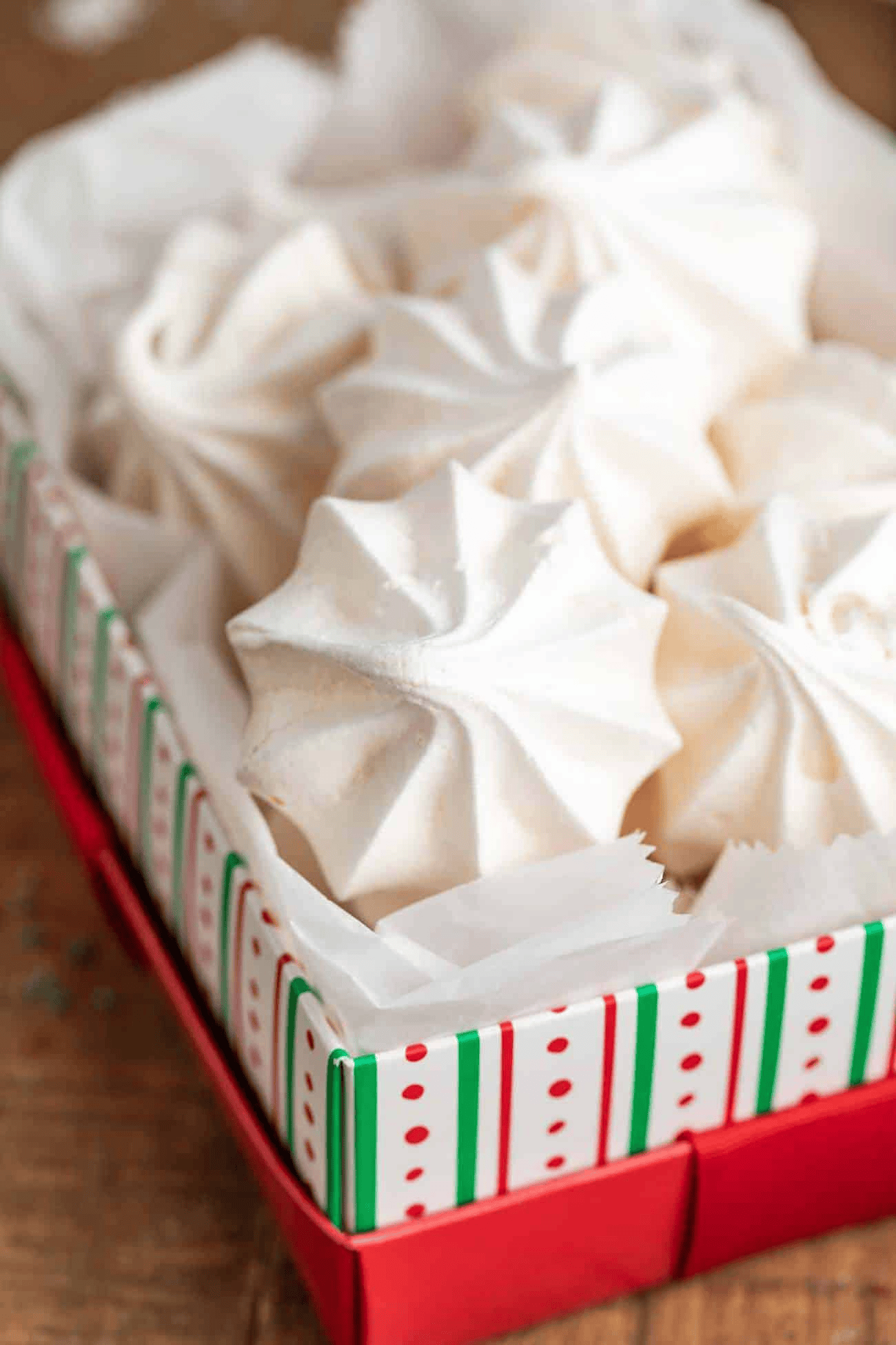 White cookies in a Christmas box