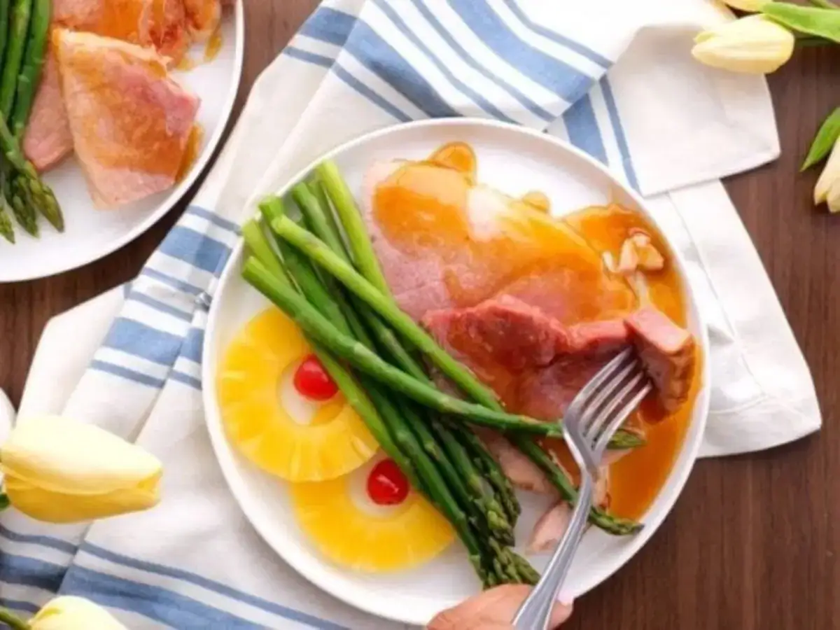 Aerial view of a plate of ham