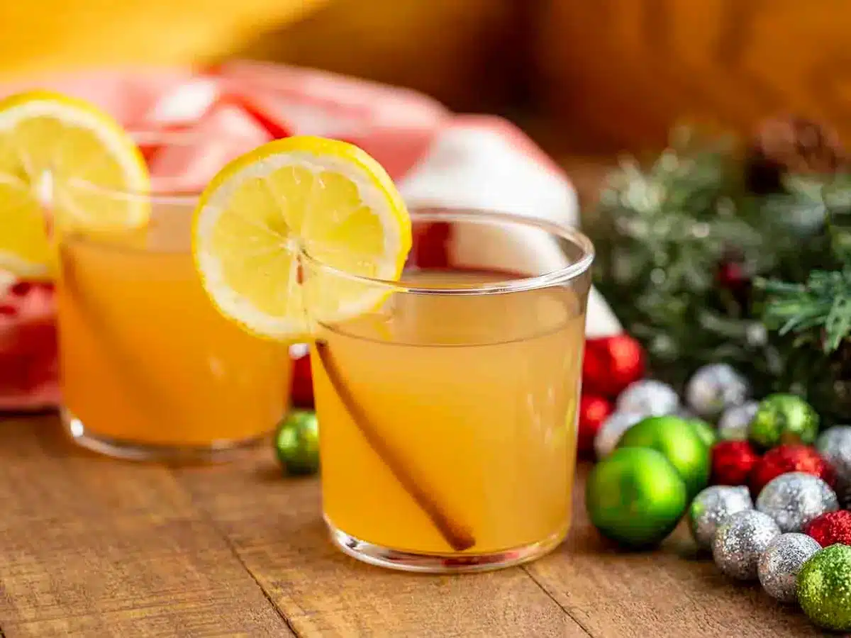hot drink with lemon and and cinnaomon 
