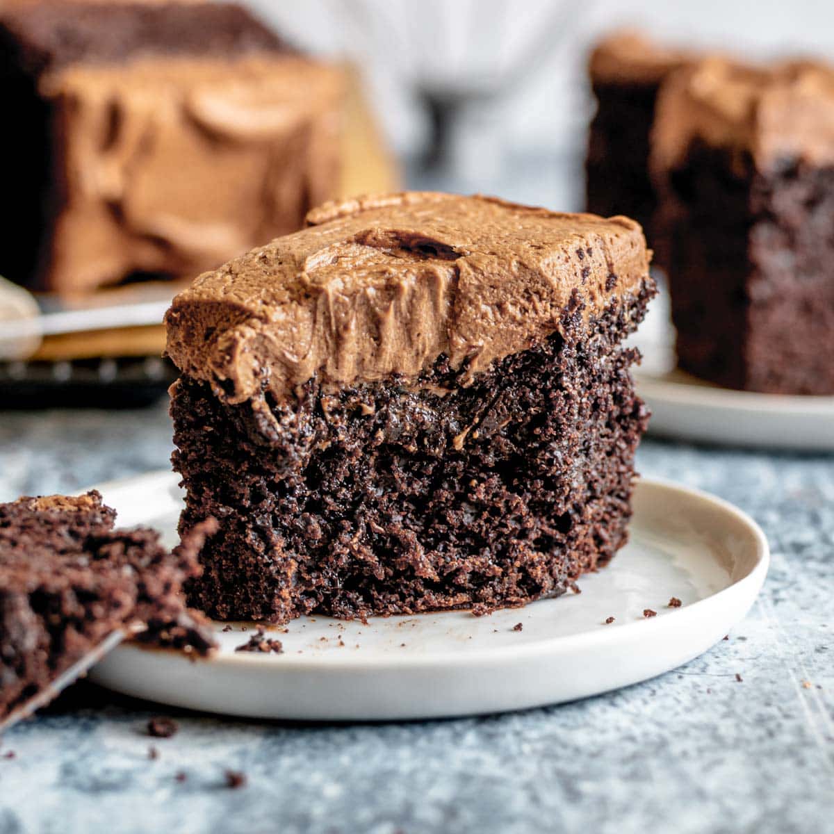 Eggless chocolate cake recipe, how to make eggless chocolate cake