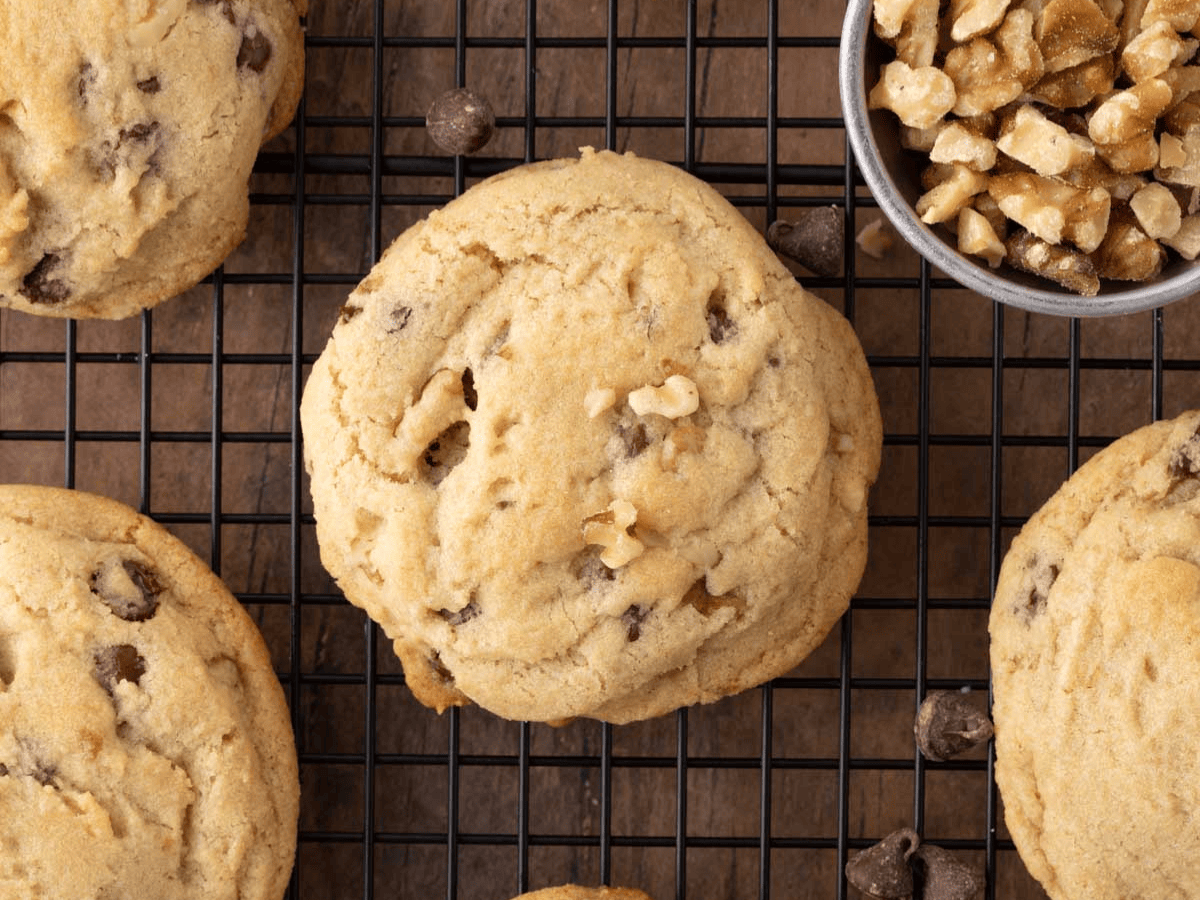 Cookies cooling on a baking rack.