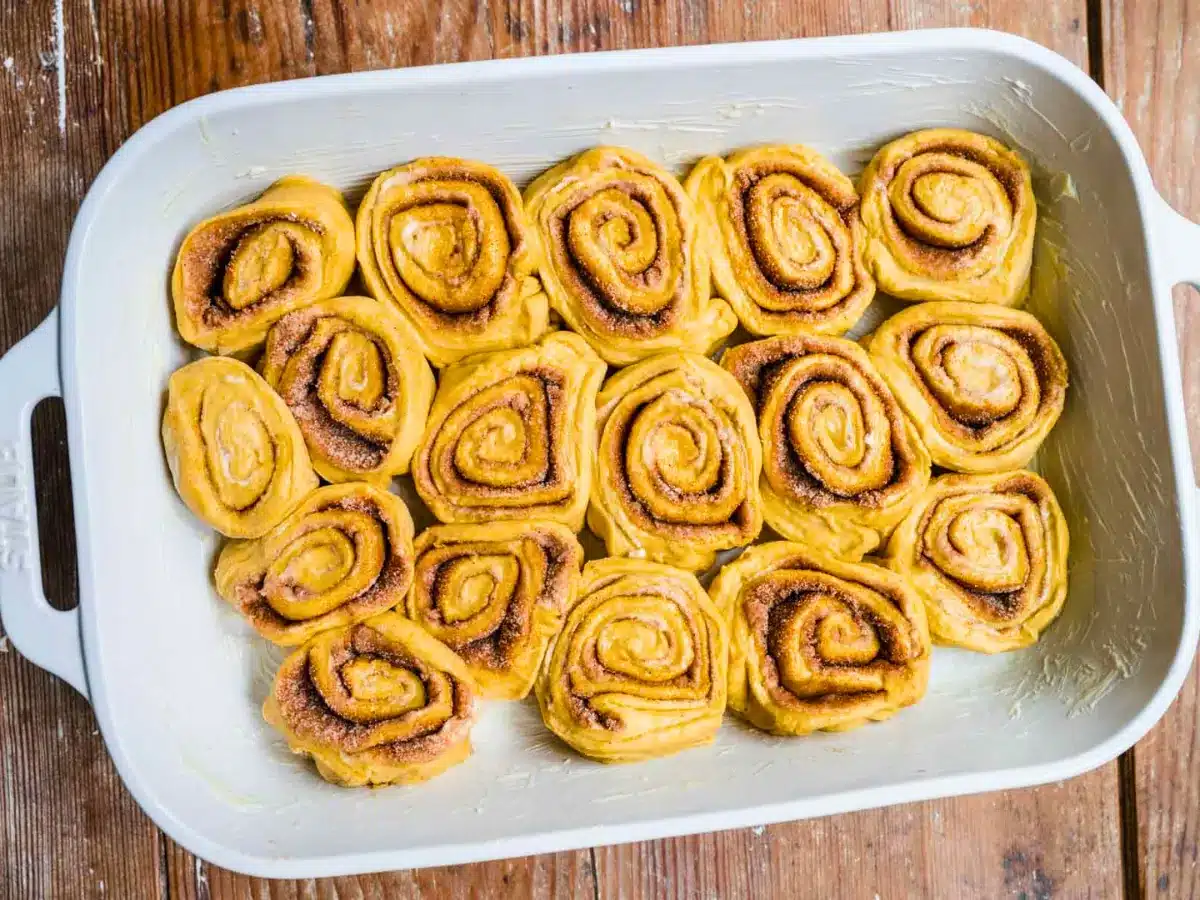pre baked cinnamon rolls in pan