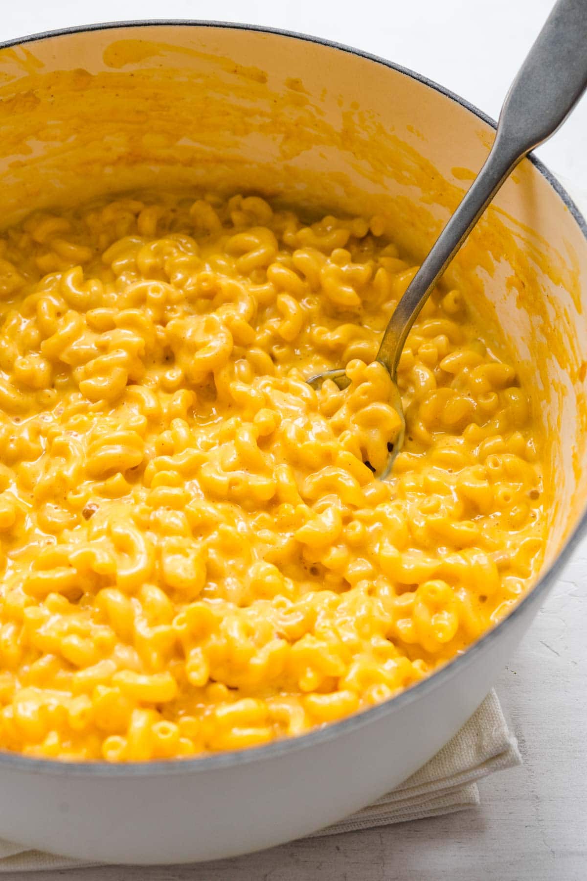 Easy Homemade Velveeta Mac and Cheese Recipe - Dinner, then Dessert