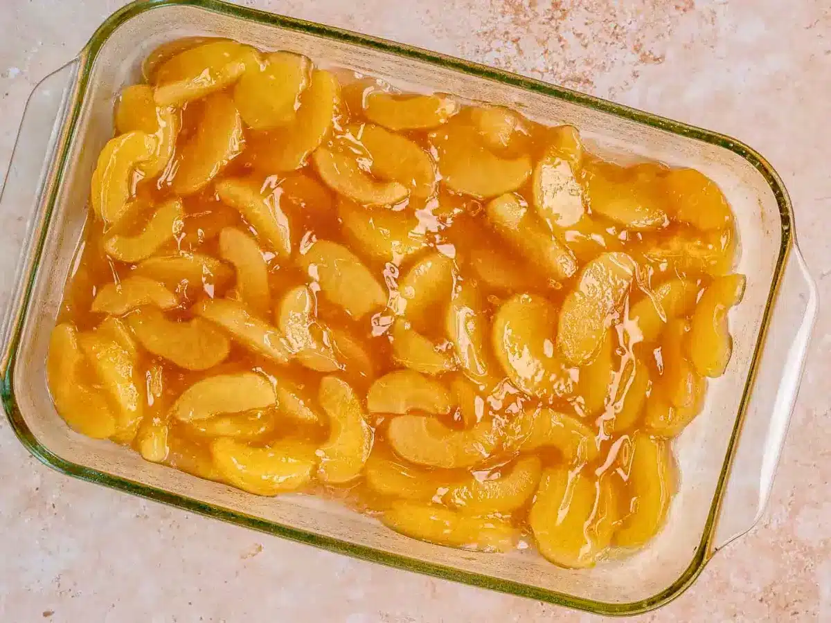 Apple pie filling in pan