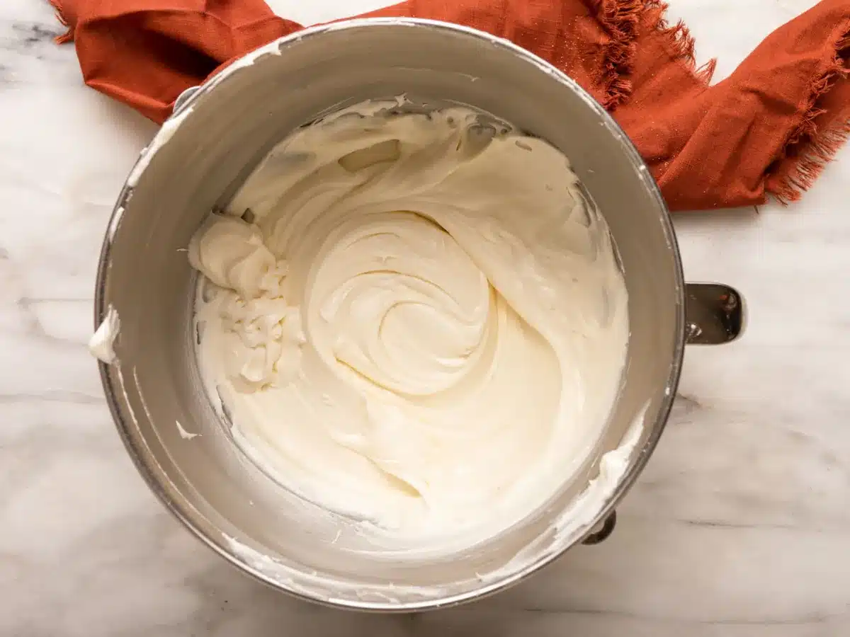 Icing in bowl 