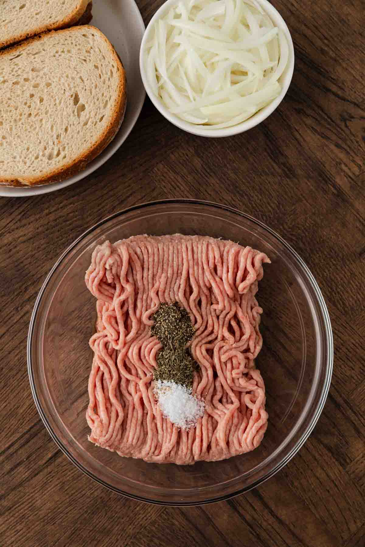 Ground turkey and seasoning