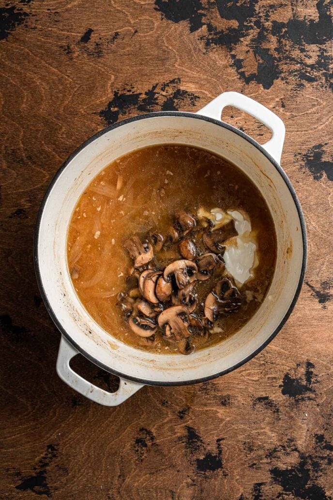 Creamy Garlic Mushroom Sauce Recipe - Dinner, then Dessert