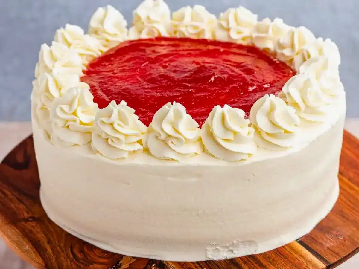 White cake with fruit spread