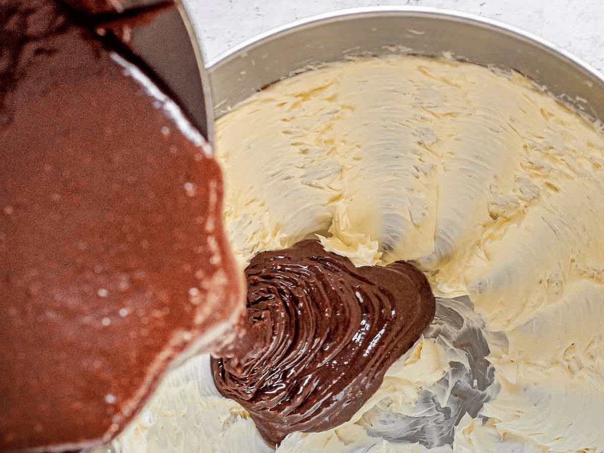 Pouring chocolate into cream mixture