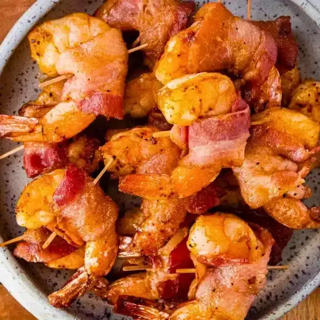 Shrimp wrapped with bacon in bowl