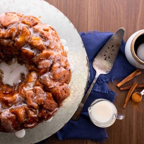 FInished monkey bread ring loaf on plate from above