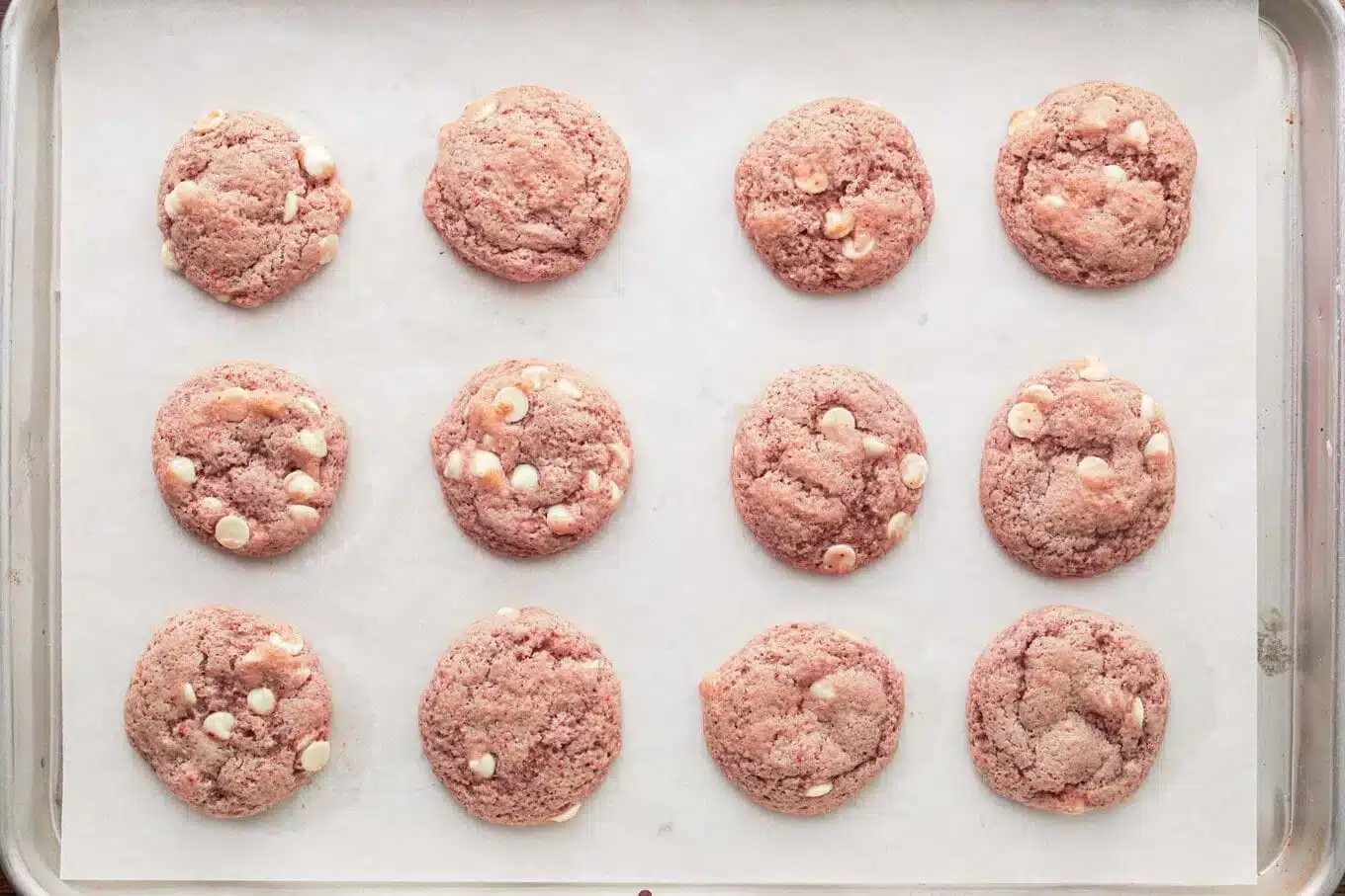 finished cookies on baking sheet 