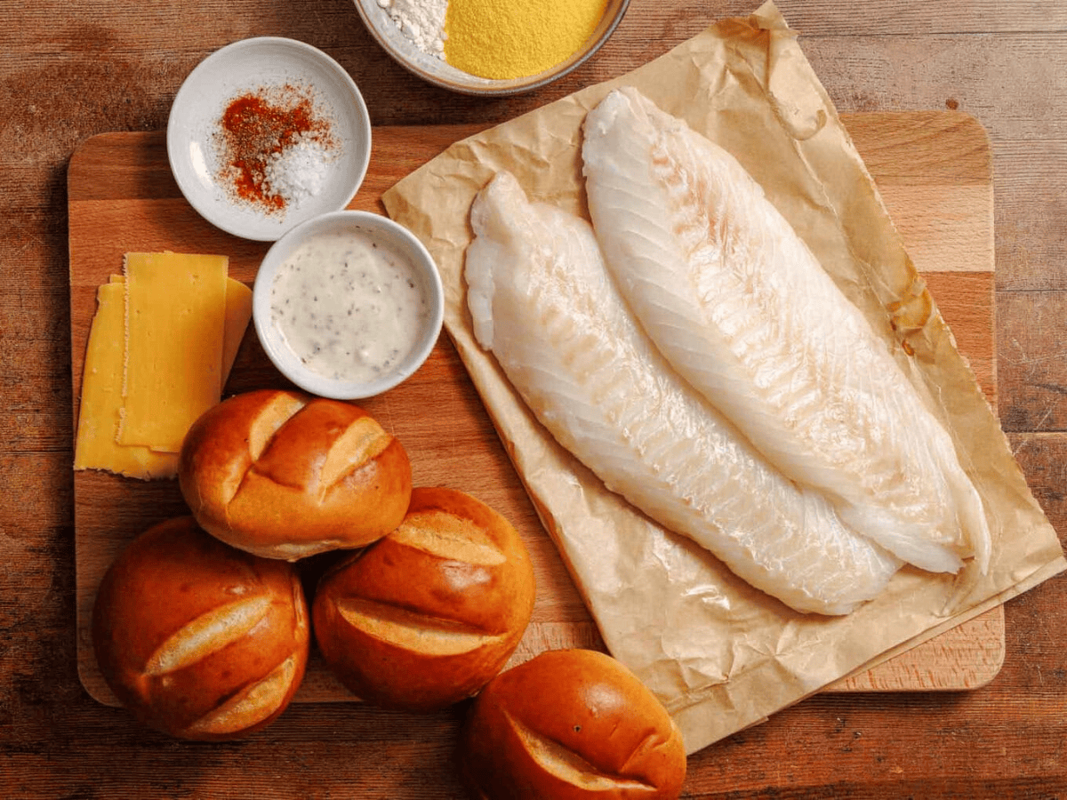 fish sandwich in making 