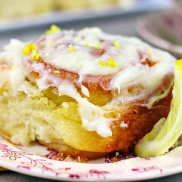 Lemon Curd roll on a plate