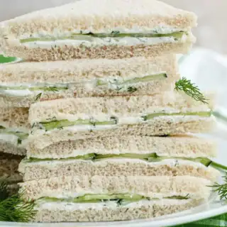 sandwich triangles stacked