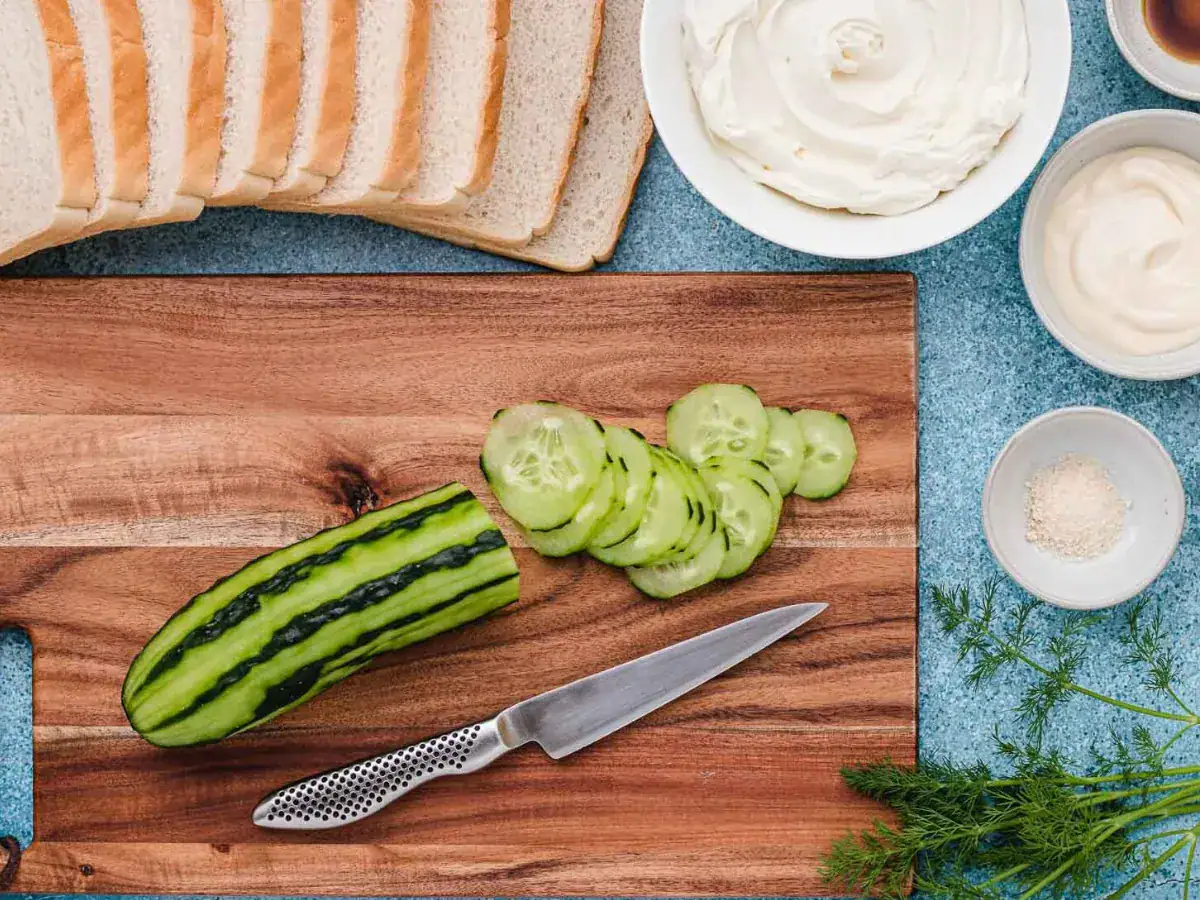 bread slices with peeled cucumber 