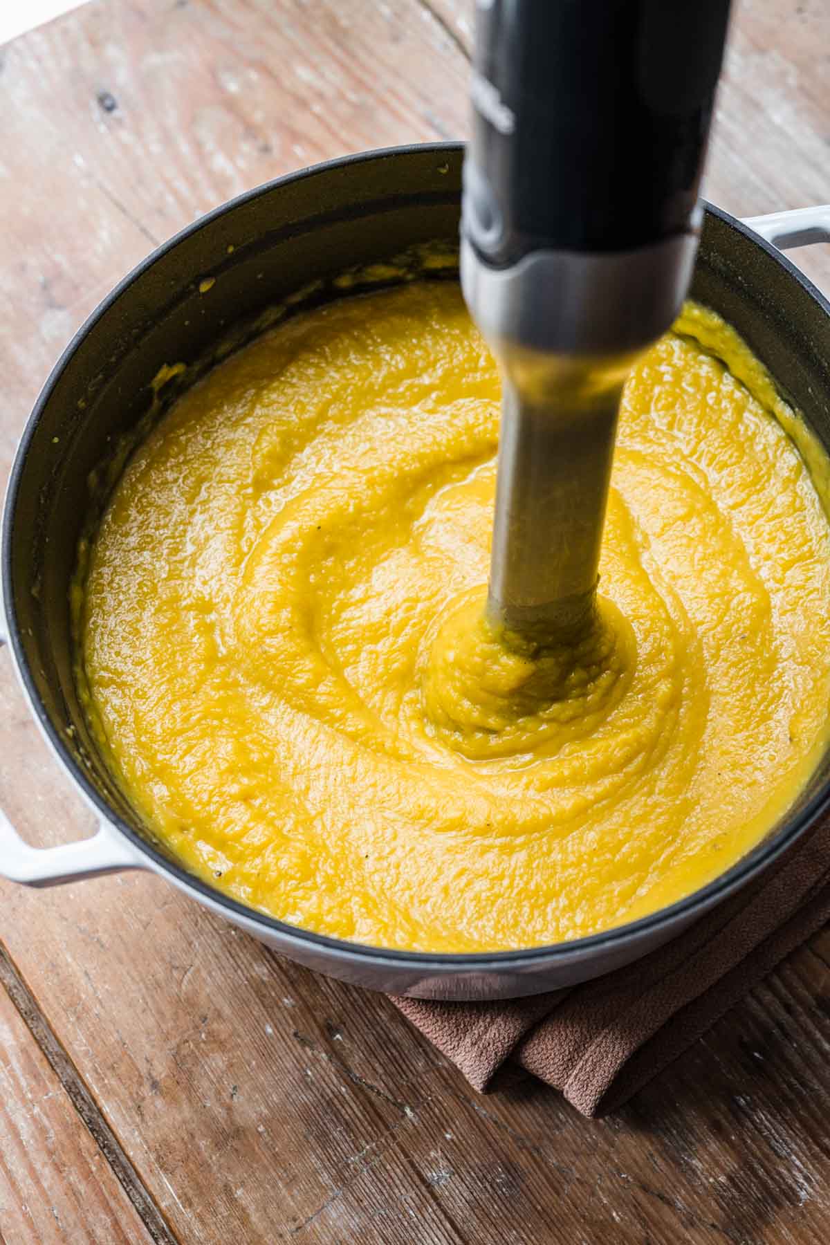 blending soup 