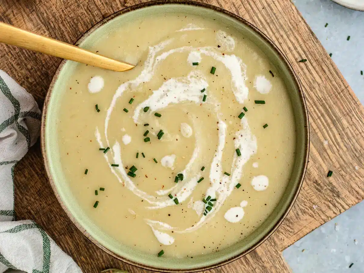 finished creamy soup in a bowl 