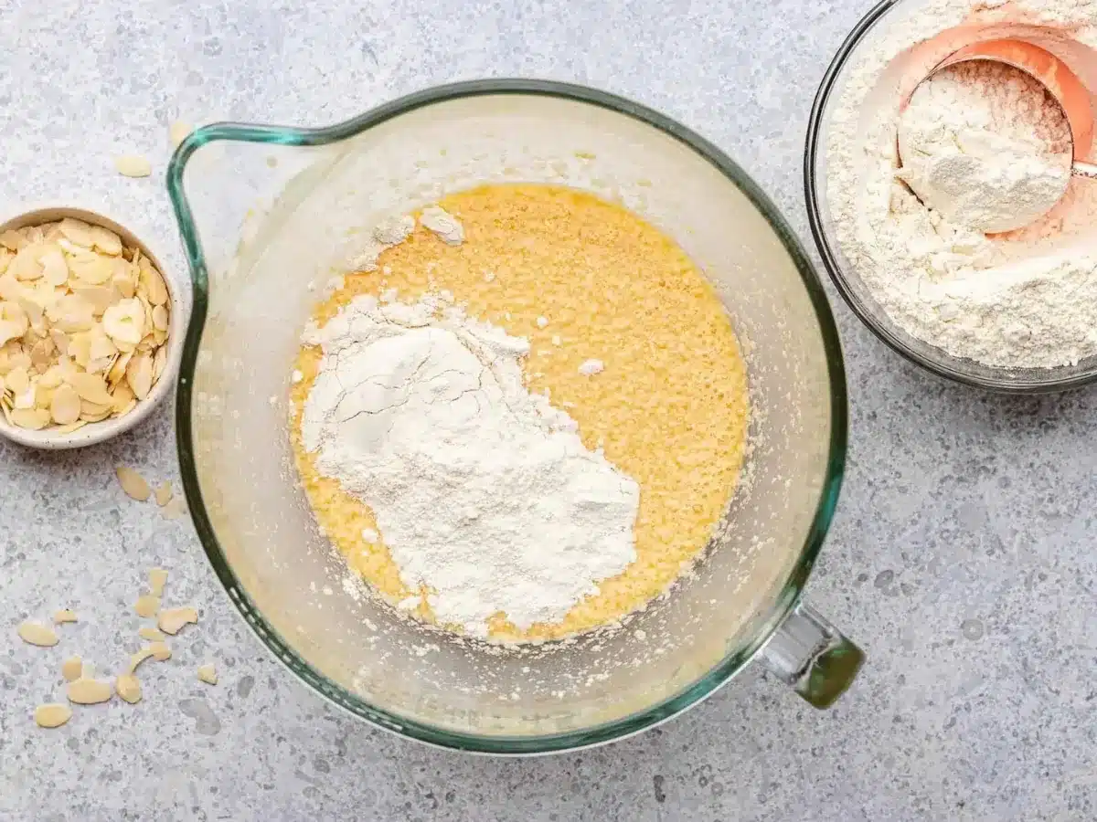 ingredients to make cake 