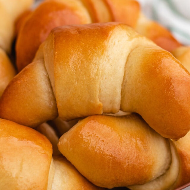 Close up of baked crescent rolls.