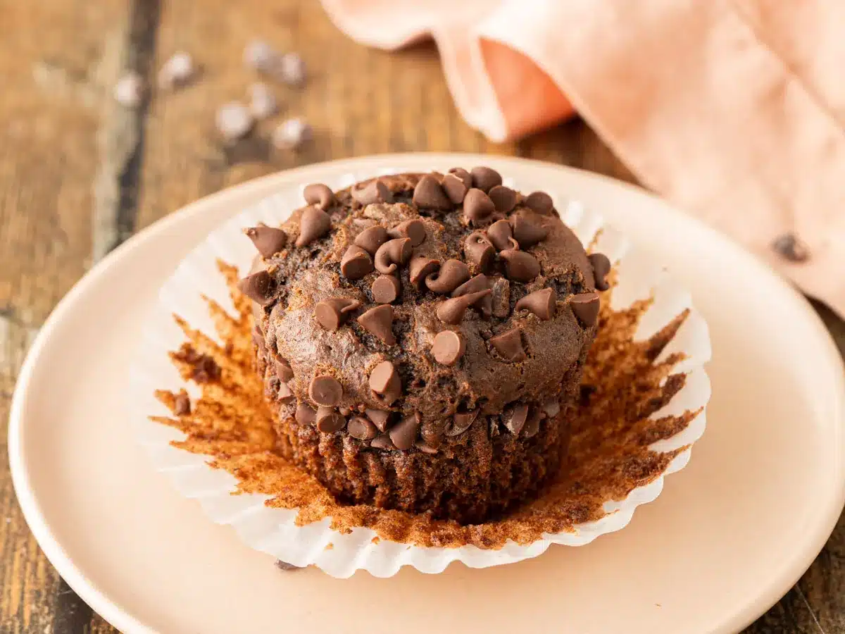 Muffin on pastry plate.